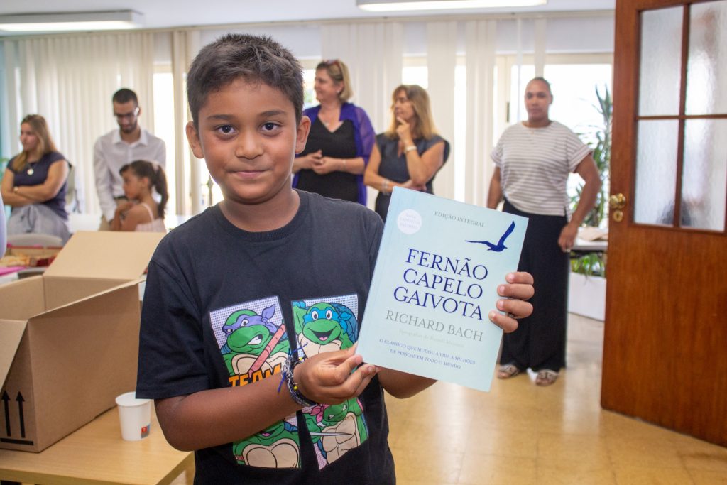 Jovens na Sala de Estudo da Palavrómetro em Cascais